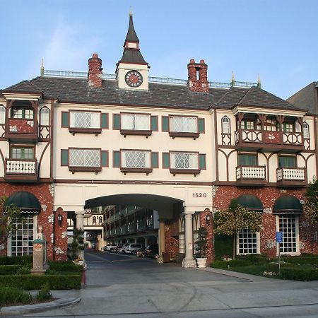 Anaheim Camelot Inn & Suites Luaran gambar