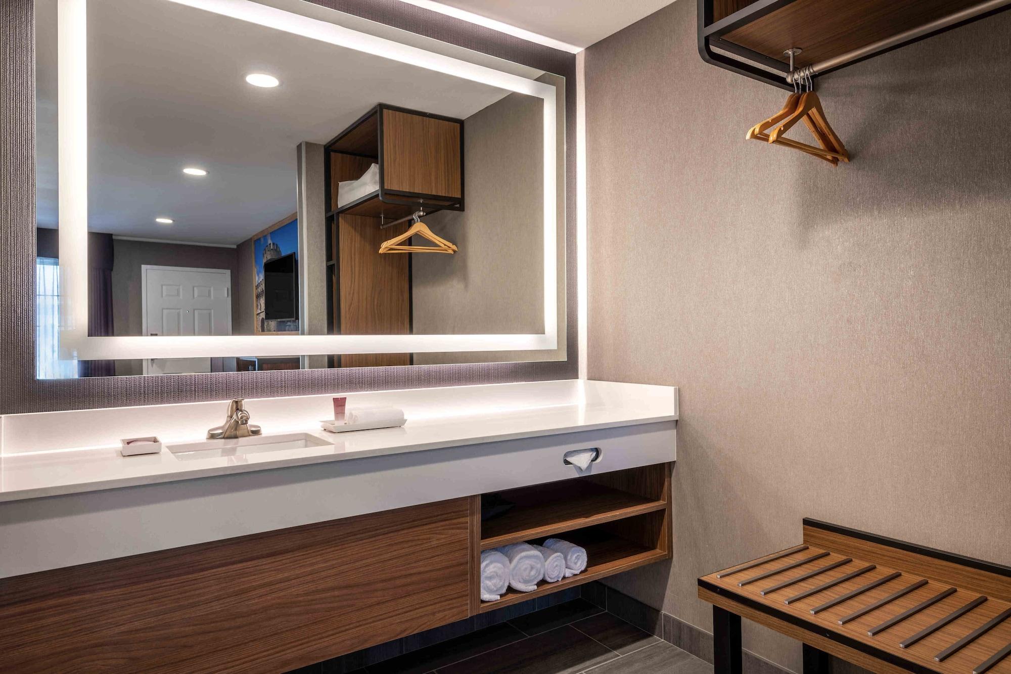 Anaheim Camelot Inn & Suites Luaran gambar