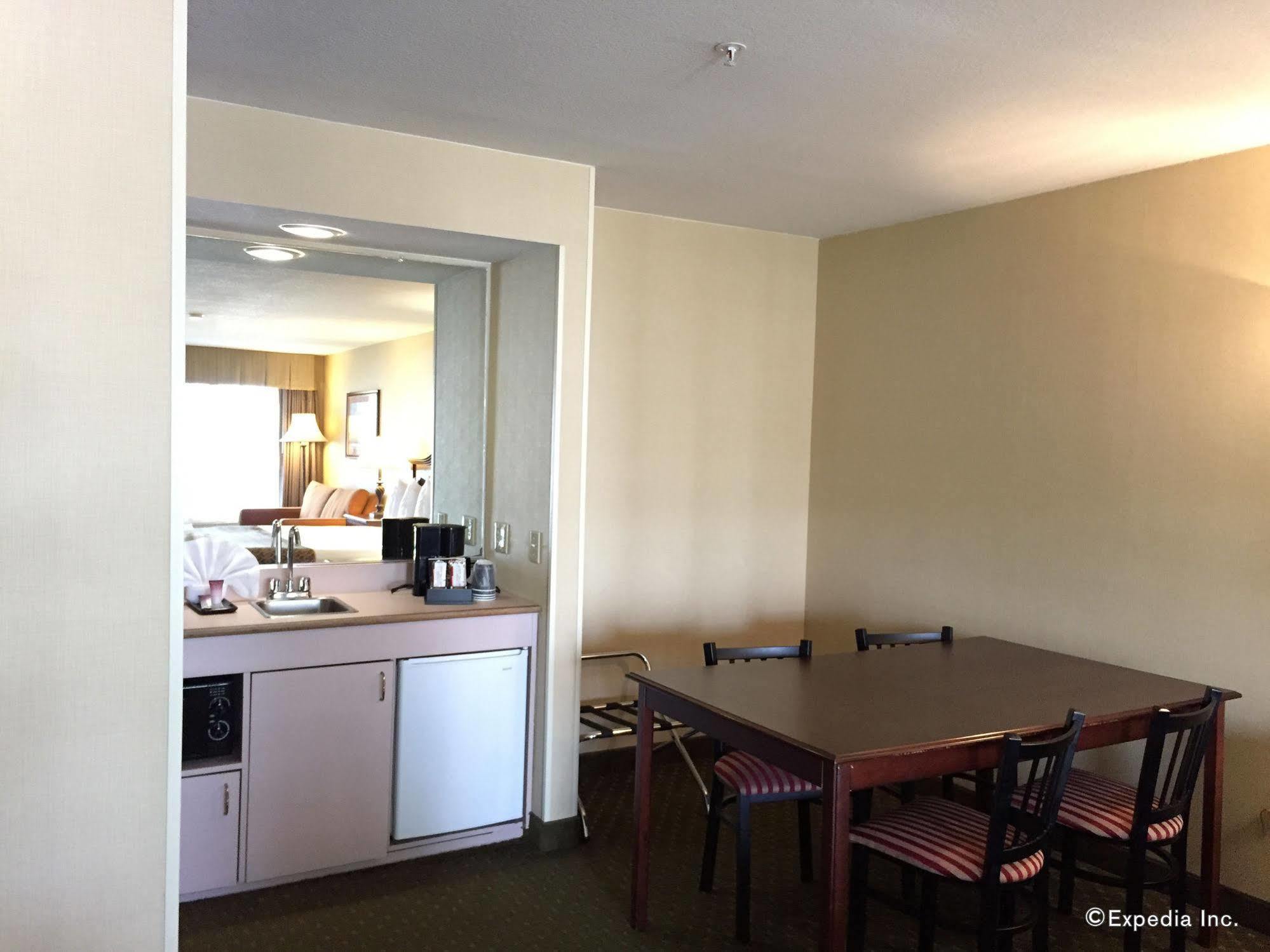 Anaheim Camelot Inn & Suites Luaran gambar
