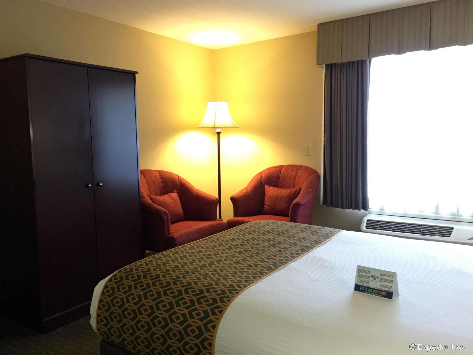 Anaheim Camelot Inn & Suites Luaran gambar