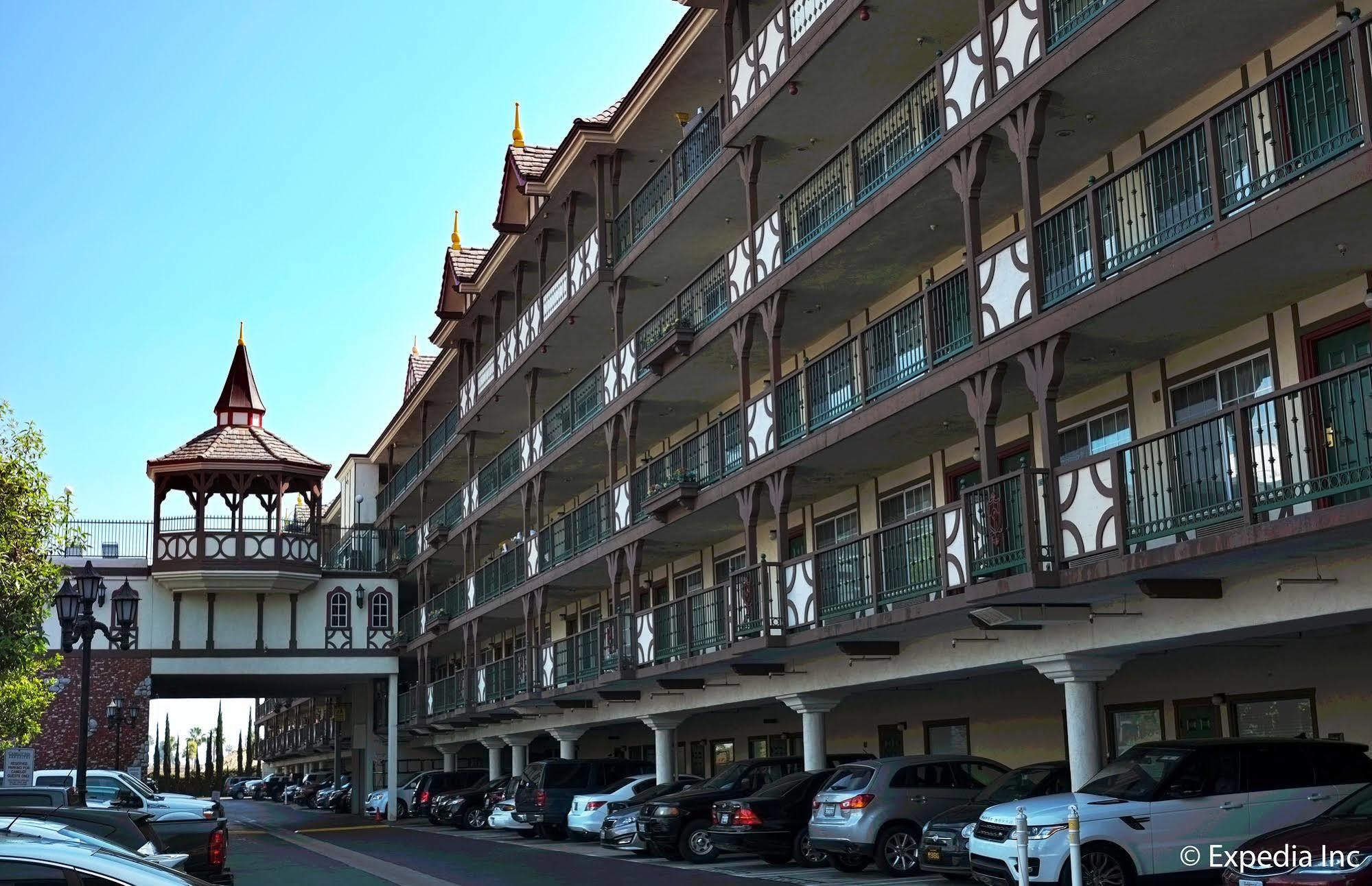 Anaheim Camelot Inn & Suites Luaran gambar