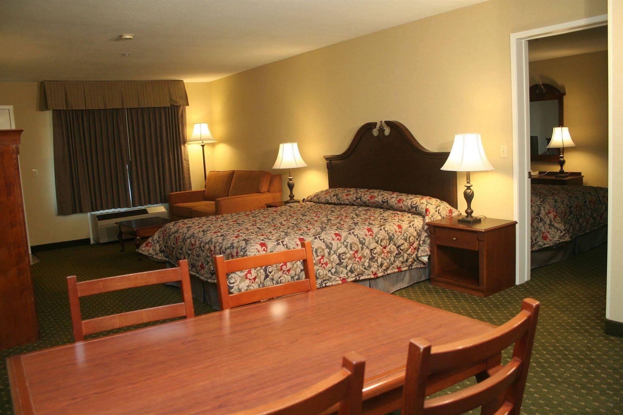 Anaheim Camelot Inn & Suites Bilik gambar