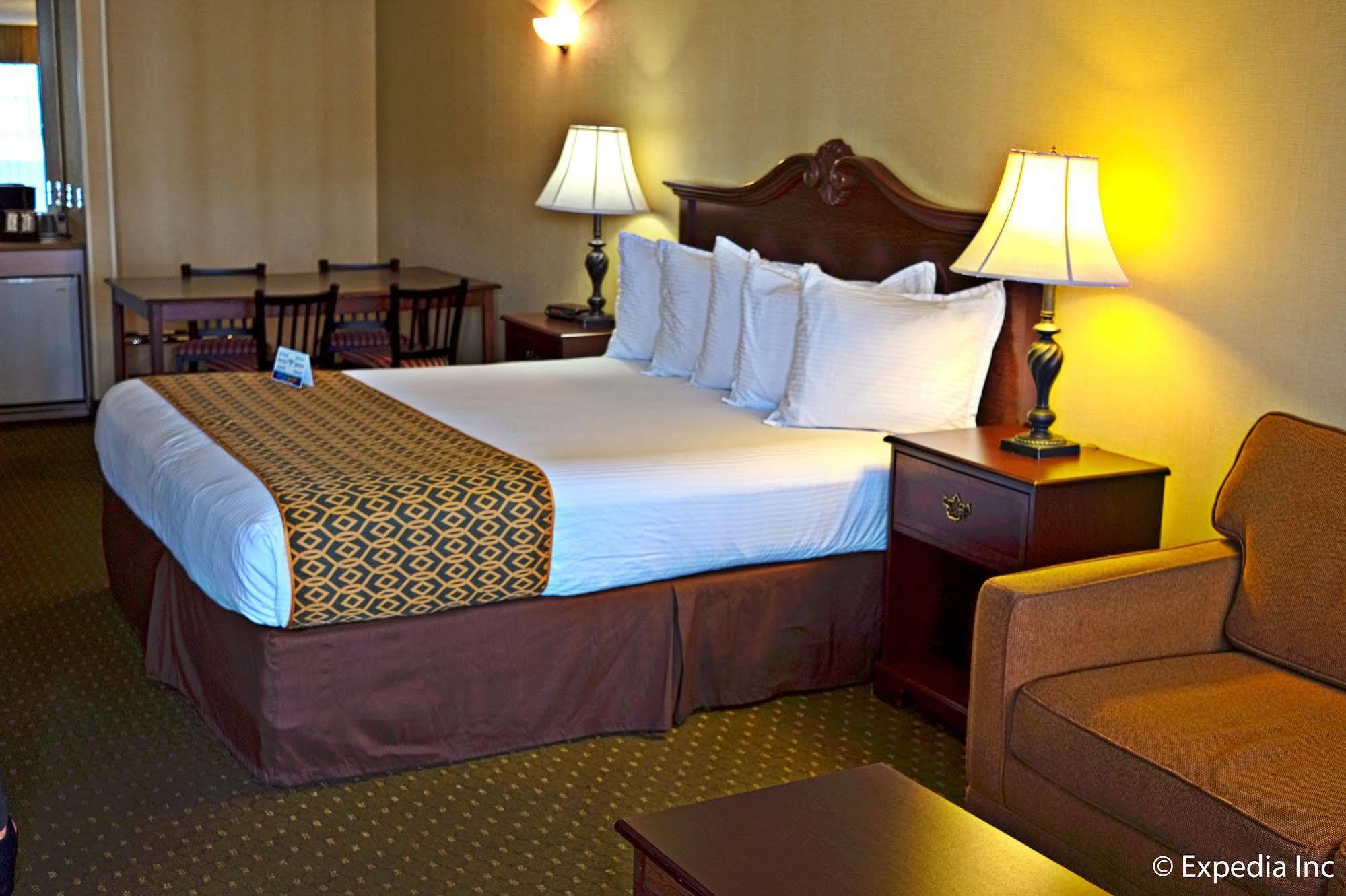 Anaheim Camelot Inn & Suites Luaran gambar
