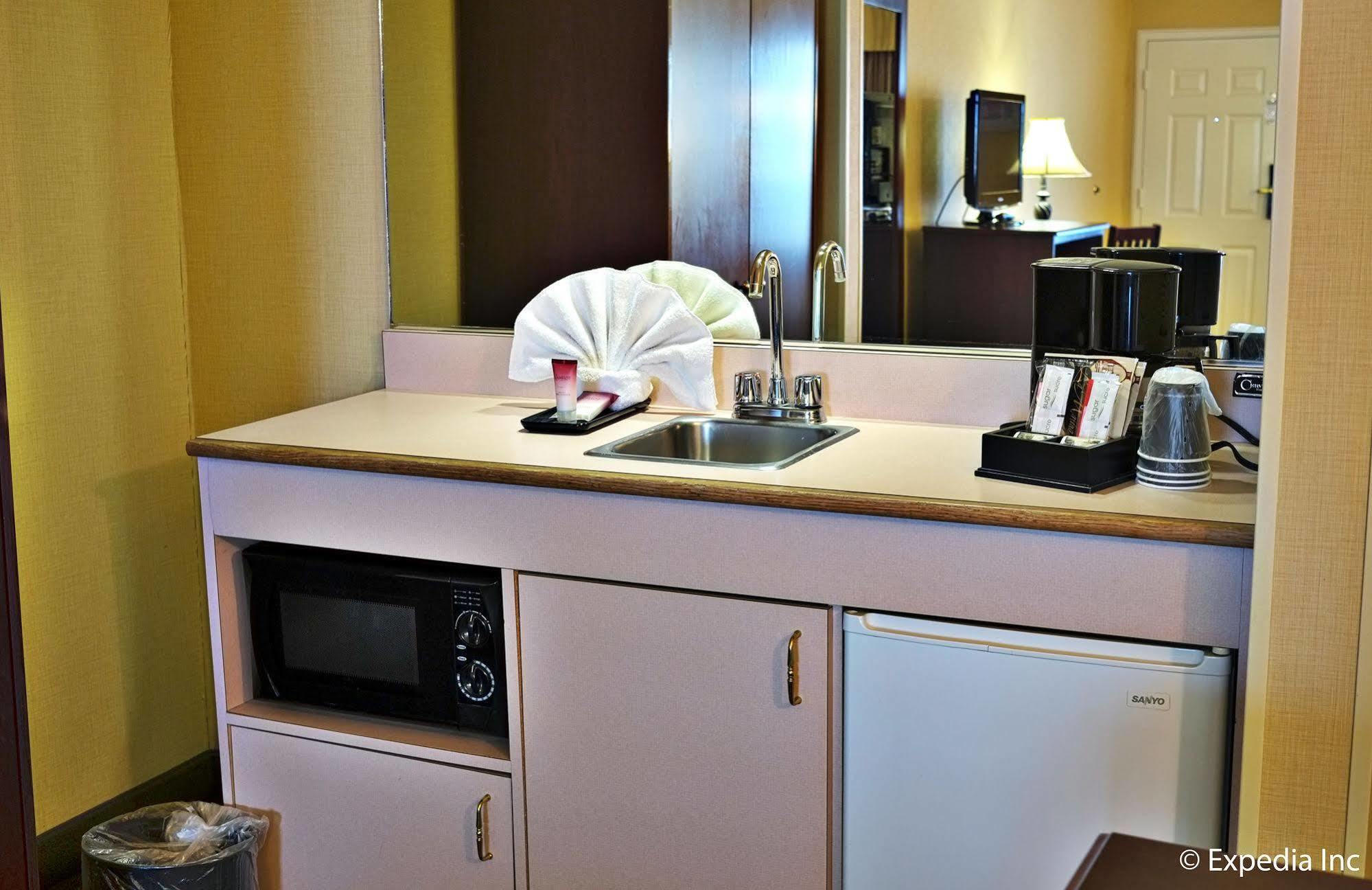 Anaheim Camelot Inn & Suites Luaran gambar