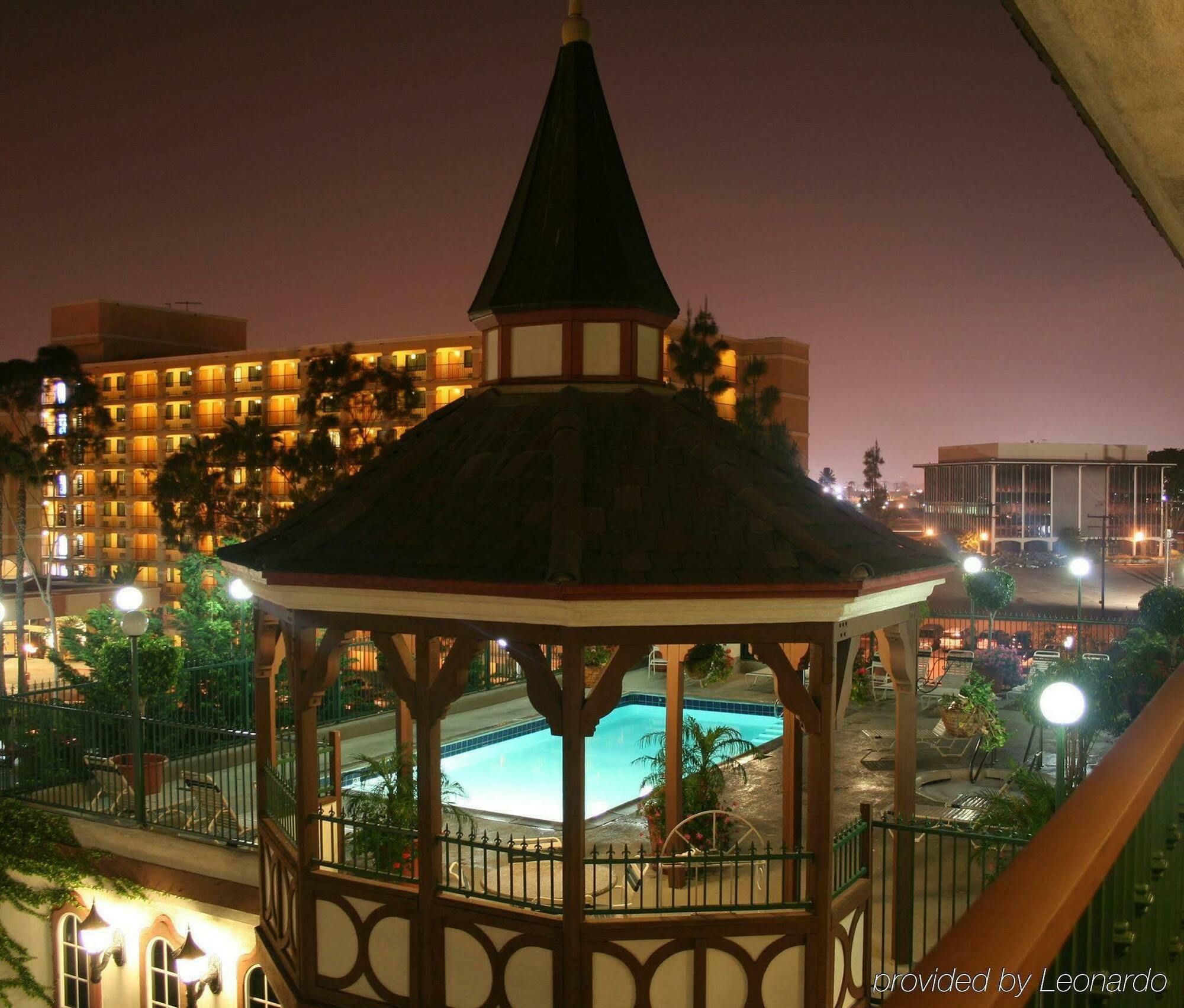 Anaheim Camelot Inn & Suites Luaran gambar